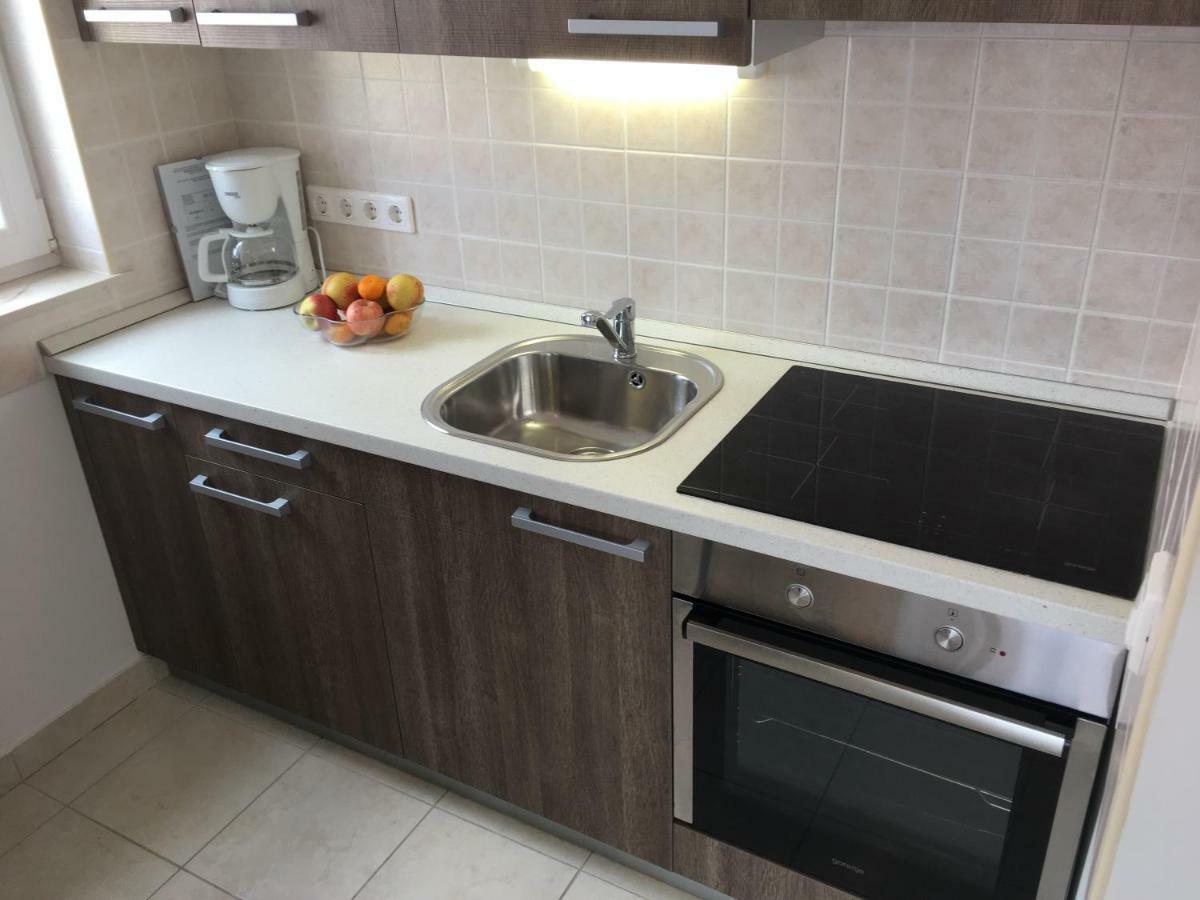 Apartmani Marija Klimno A Экстерьер фото